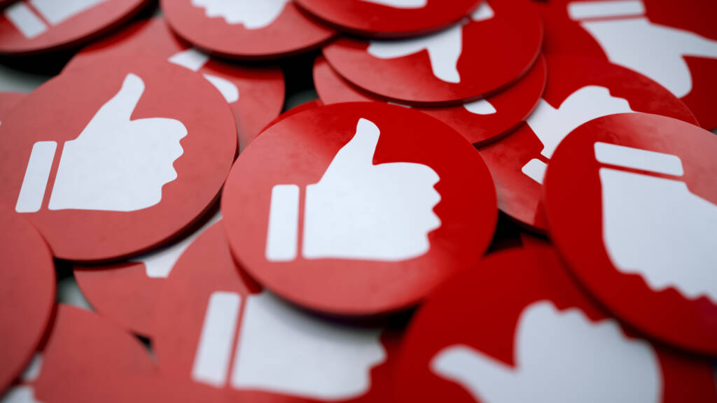Clouse Up Social Media Thumbs Up Like Icons